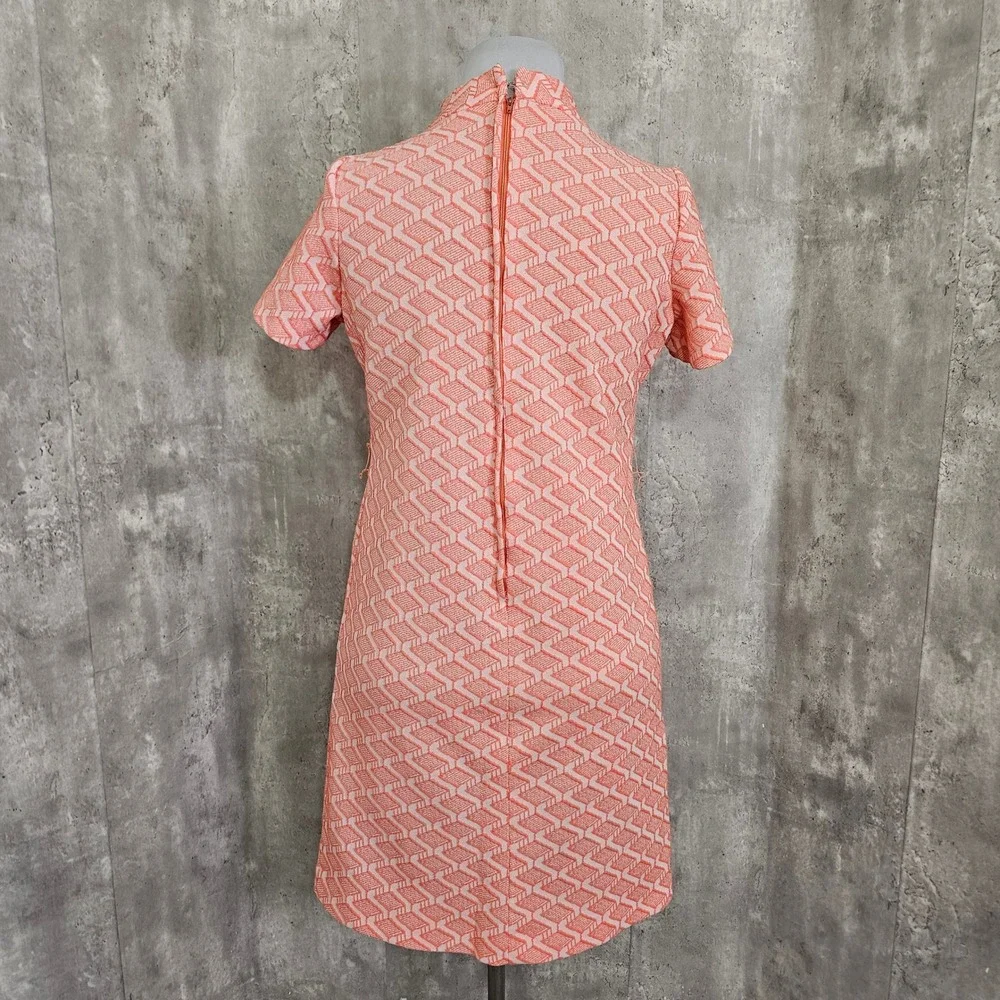 Vintage 60s Mod Peach Geometric Double Knit Shift Dress Mushroom Pin Mod GoGo - Picture 8 of 12